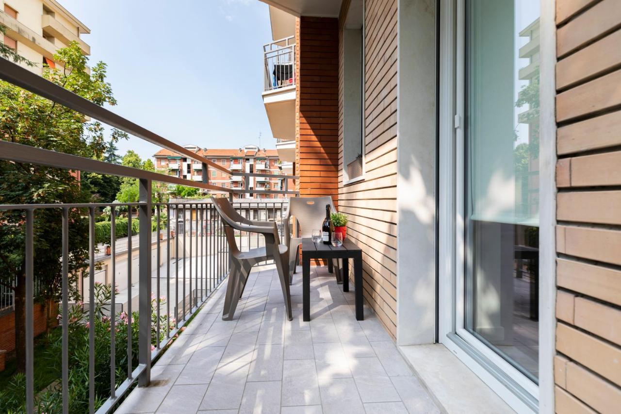 West Milan - Modern And Comfortable Apartment Ngoại thất bức ảnh